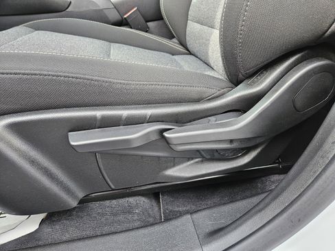 Used 2025 GMC Terrain Elevation image 9