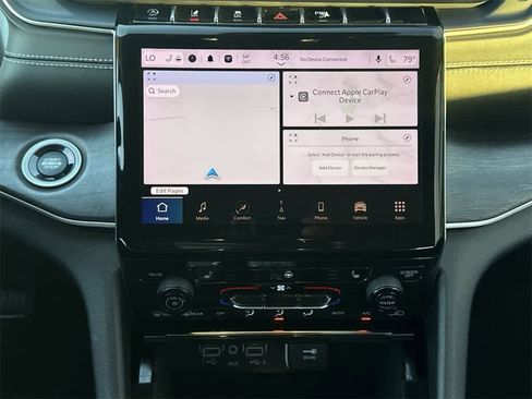 Used 2022 Jeep Grand Cherokee L Limited image 17