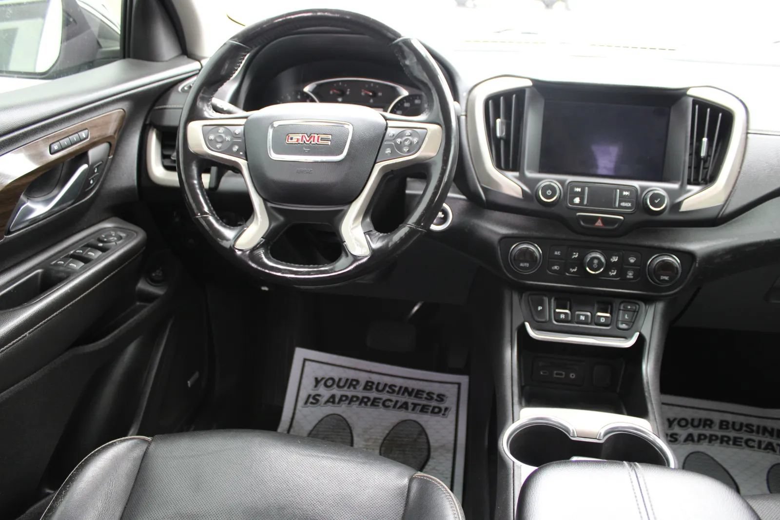 Used 2019 GMC Terrain Denali w/ Advanced Safety Package FWD image 8
