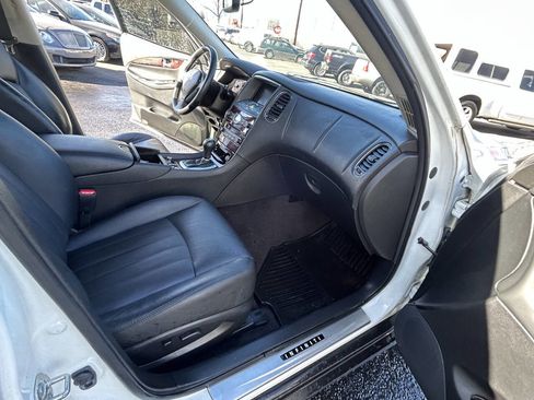 Used 2011 INFINITI EX35 Journey w/ Premium Pkg image 15