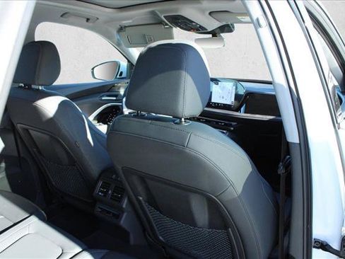 Certified 2025 Audi Q5 Premium w/ Convenience Package AWD/4WD image 30