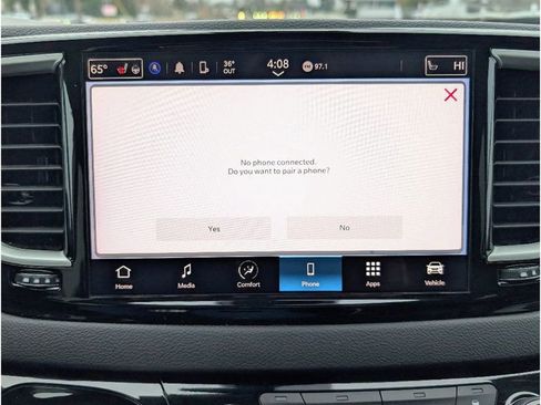 Used 2024 Chrysler Pacifica Touring-L image 24