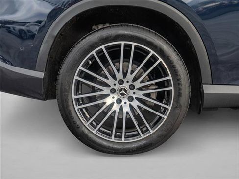 Certified 2024 Mercedes-Benz GLC 300 4MATIC image 12
