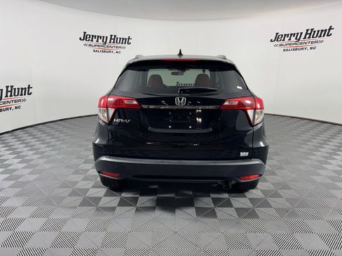 Used 2022 Honda HR-V EX image 10