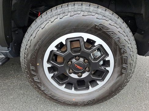 New 2026 Toyota 4Runner TRD Off-Road Premium AWD/4WD image 18