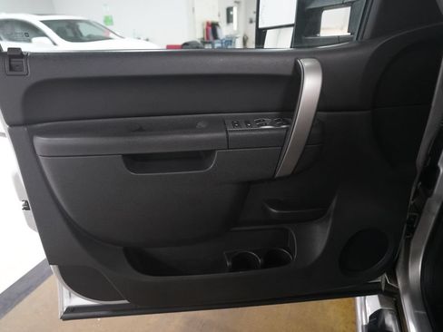 Used 2013 Chevrolet Silverado 2500 LT w/ Interior Plus Package AWD/4WD image 29
