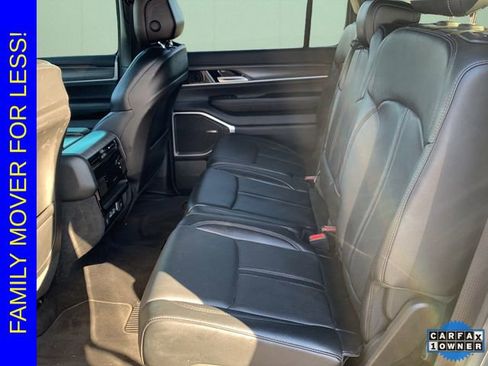 Used 2024 Jeep Wagoneer Series II w/ Flexible Seating Group image 28