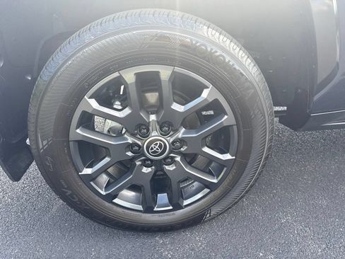 Used 2024 Toyota Sequoia Platinum AWD/4WD image 13