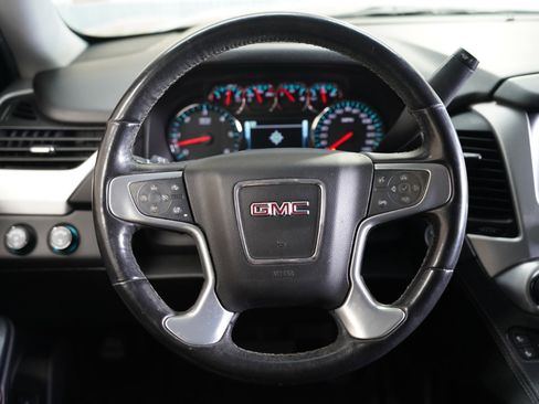 Used 2019 GMC Yukon XL SLT image 12