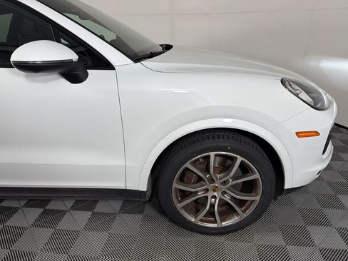 Certified 2023 Porsche Cayenne Coupe AWD/4WD image 12