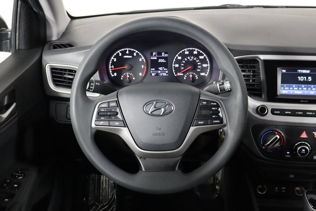 Used 2022 Hyundai Accent SE FWD image 7