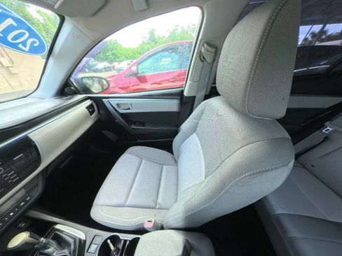 Used 2015 Toyota Corolla LE FWD image 26