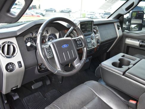 Used 2016 Ford F250 Lariat w/ Lariat Ultimate Package AWD/4WD image 10