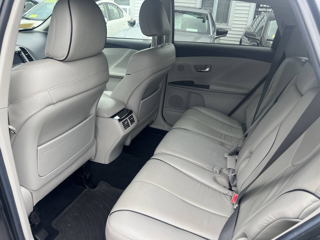 Used 2013 Toyota Venza XLE w/ XLE Premium Pkg AWD/4WD image 18