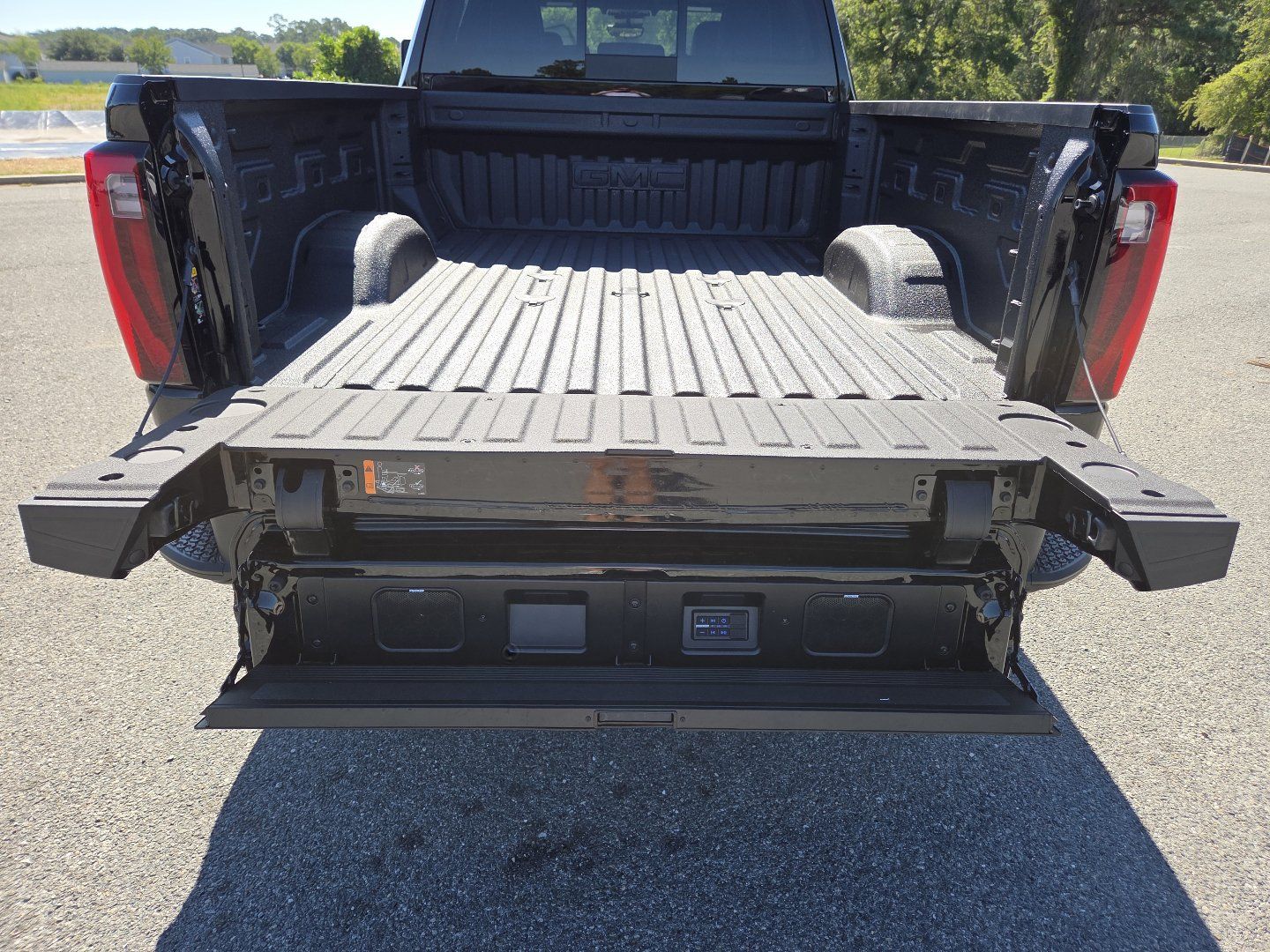 New 2026 GMC Sierra 2500 Denali Ultimate AWD/4WD image 24