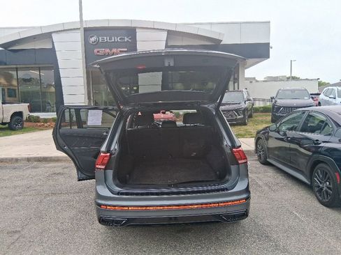 Used 2024 Volkswagen Tiguan SE R-Line AWD/4WD image 22