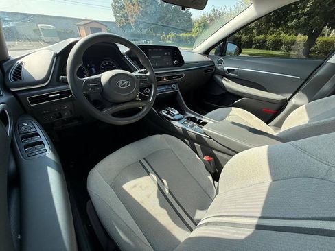 Used 2021 Hyundai Sonata SE w/ Cargo Package FWD image 9