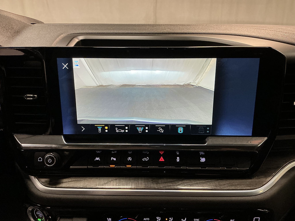 Used 2022 Chevrolet Silverado 1500 LTZ RWD image 13
