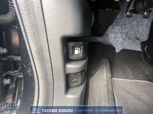 Used 2017 Honda HR-V EX image 25