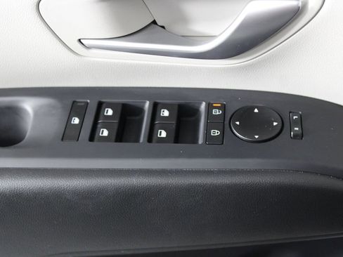 Certified 2026 Hyundai Tucson SE FWD image 23