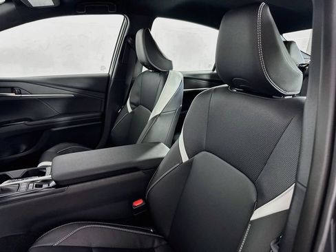 New 2026 Toyota Camry SE FWD image 31
