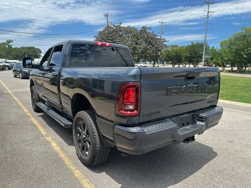 Used 2025 RAM 2500 Big Horn AWD/4WD image 6