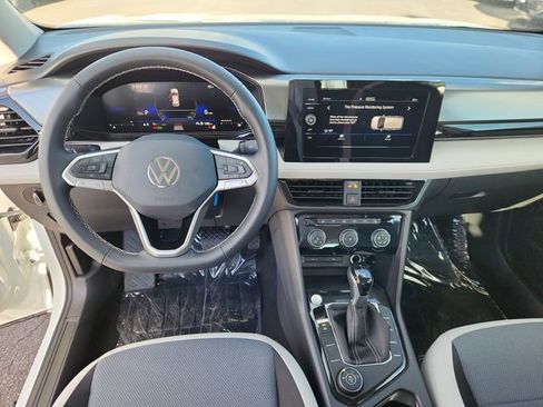 New 2026 Volkswagen Taos S image 9