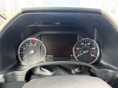 Used 2017 Ford F250 Lariat w/ Lariat Value Package AWD/4WD image 9
