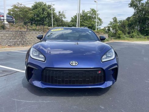 Used 2024 Toyota GR86 Premium RWD image 2