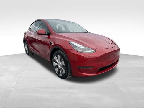 Used 2023 Tesla Model Y Long Range image 24