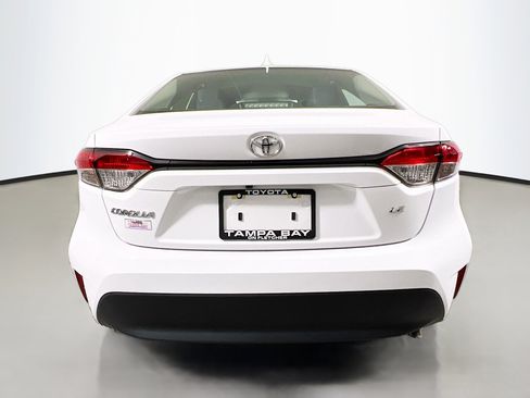 Used 2025 Toyota Corolla LE FWD image 6