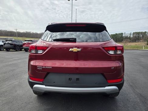 Used 2024 Chevrolet TrailBlazer LT w/ LT Cold Weather Package image 3