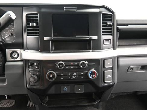 Used 2025 Ford F250 XLT AWD/4WD image 16