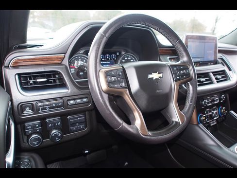 Used 2021 Chevrolet Suburban High Country image 22