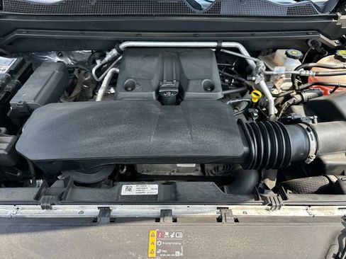 Used 2024 Chevrolet Colorado LT w/ LT Convenience Package II AWD/4WD image 10
