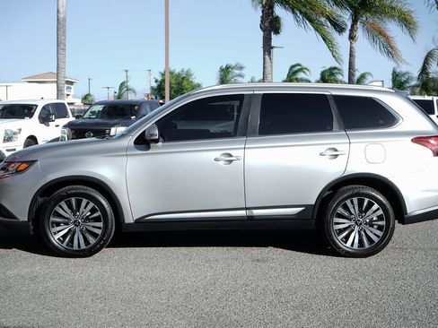 Used 2019 Mitsubishi Outlander SEL image 5