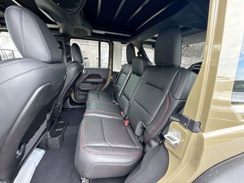 New 2026 Jeep Wrangler Unlimited Rubicon 392 w/ Quick Order Package 27X Moab AWD/4WD image 26