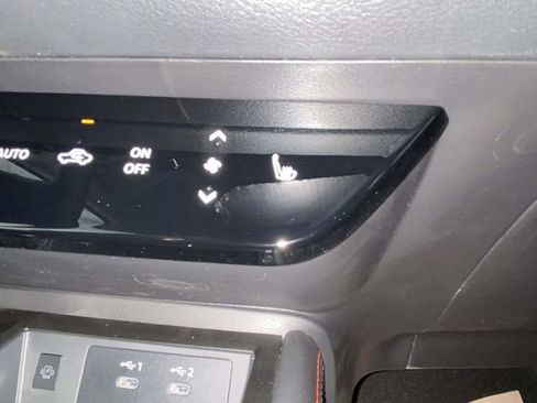 New 2026 Nissan Kicks SR w/ Cold Weather Package FWD image 20
