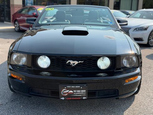 Used 2009 Ford Mustang GT Premium RWD image 4