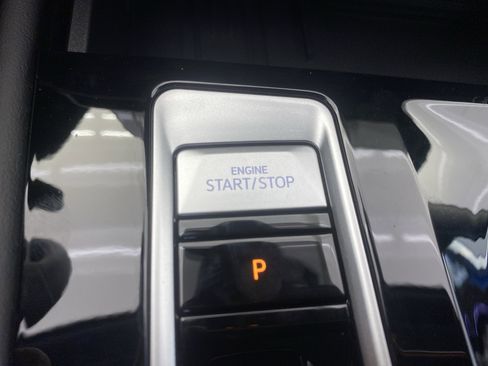 New 2026 Volkswagen Atlas SEL image 18