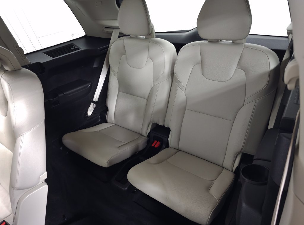 Certified 2024 Volvo XC90 B6 Plus w/ Protection Package Premier AWD/4WD image 36