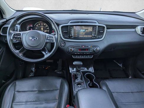 Used 2019 Kia Sorento EX w/ EX Touring Package image 18