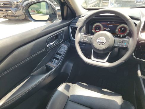 Certified 2024 Nissan Rogue SL w/ SL Premium Package FWD image 20