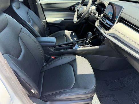 Used 2025 Jeep Compass Limited AWD/4WD image 15
