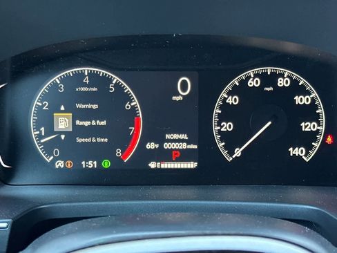 Certified 2025 Honda Pilot Touring image 30