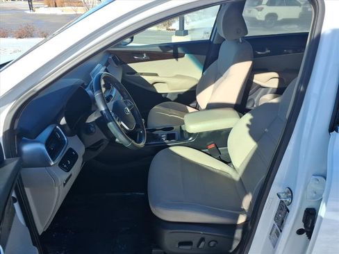 Used 2020 Kia Sorento LX w/ LX I4 Convenience Package image 25
