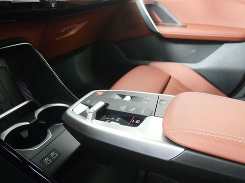 Certified 2026 BMW X2 xDrive28i AWD/4WD image 23