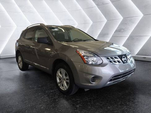 Used 2015 Nissan Rogue S w/ Convenience Package AWD/4WD image 1