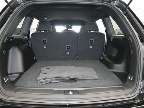 Used 2025 Jeep Grand Cherokee Laredo image 35