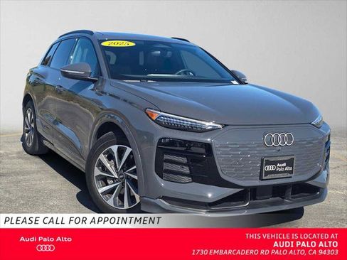 Used 2025 Audi Q6 e-tron Prestige AWD/4WD image 1